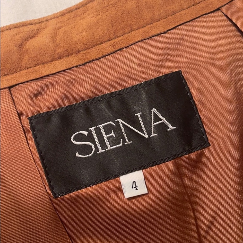 Suede skirt - Picture 4 of 7